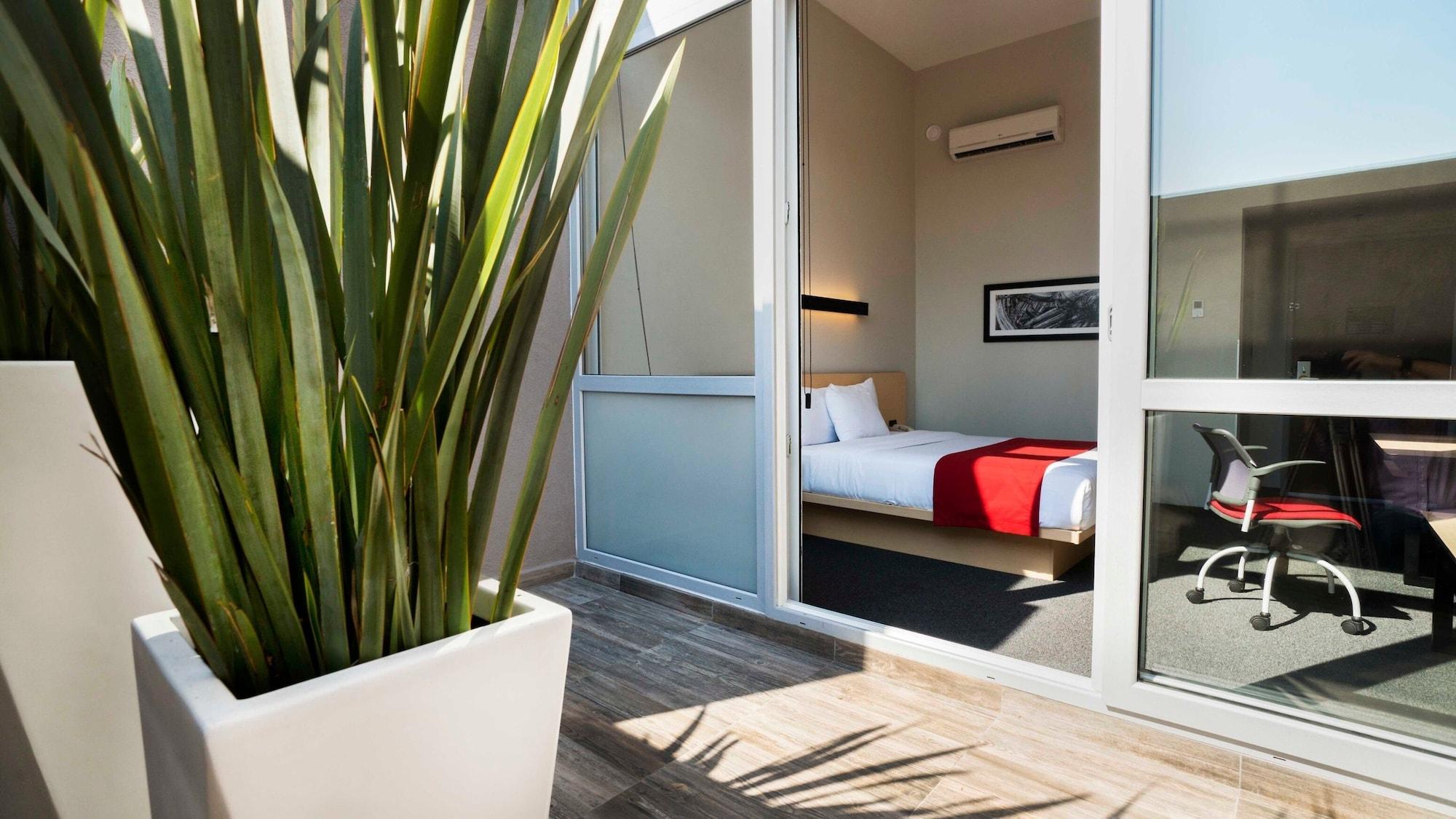 City Express Plus By Marriott Ciudad De Mexico Patio Universidad Exterior foto
